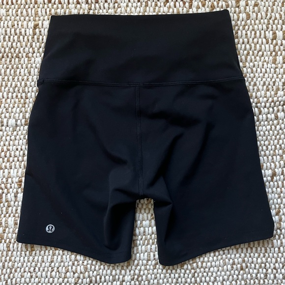 LULULEMON Wunder Train High Rise Shorts - Picture 2 of 7